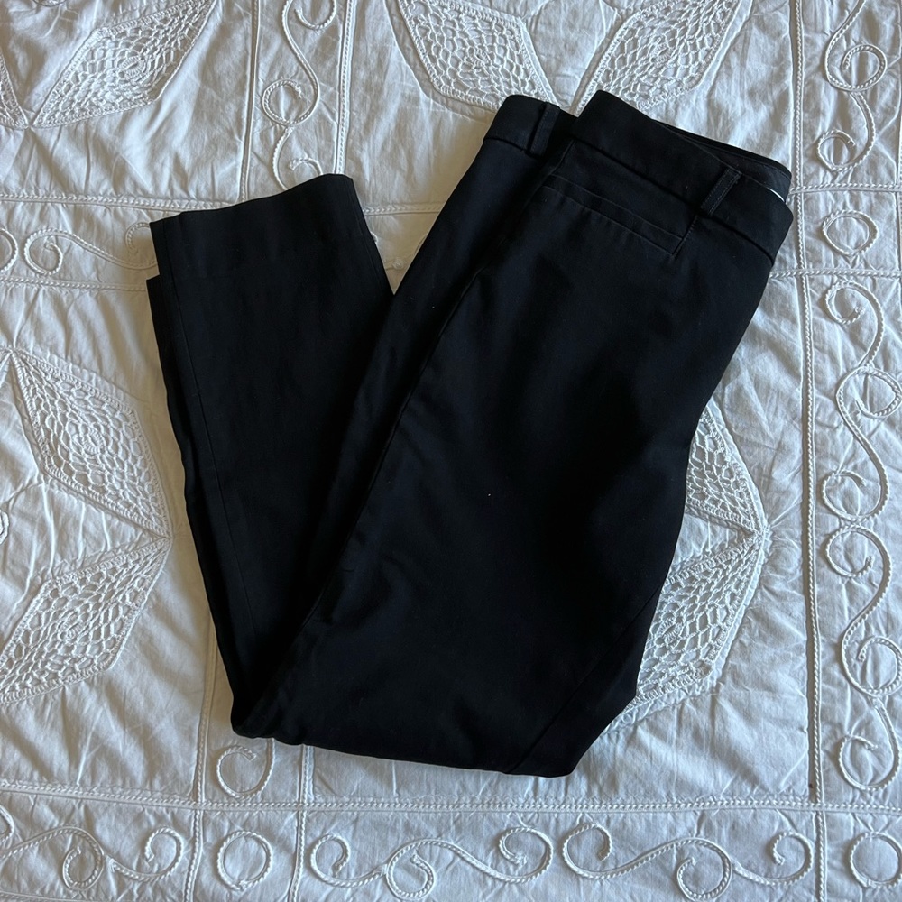 Size 6 Banana Republic Sloan Curvy Fit Pants in Black